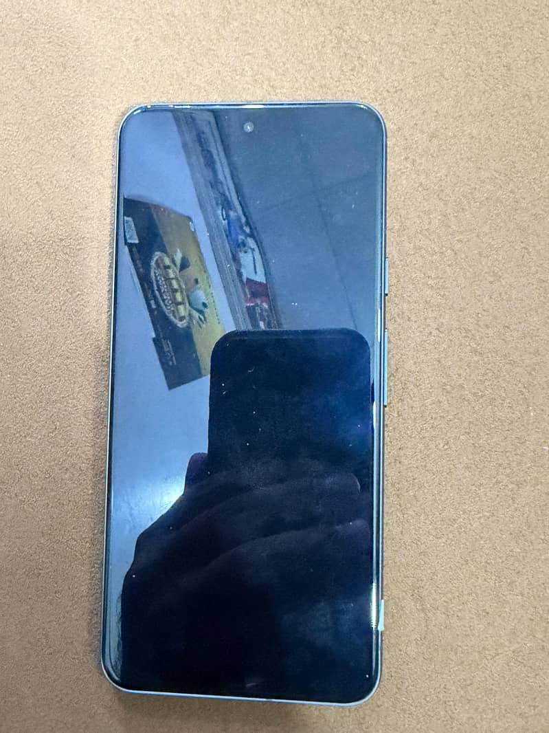 Google Pixel 8 4