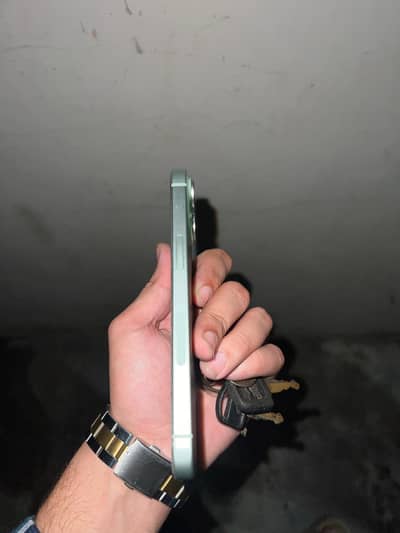Apple iPhone 15
