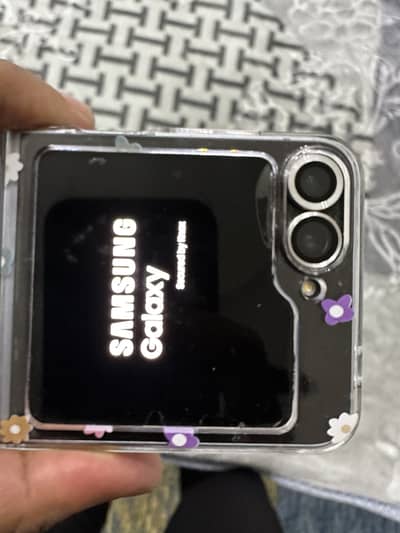 Samsung Mobile Z Flip 6. Only 2 months NON PTA
