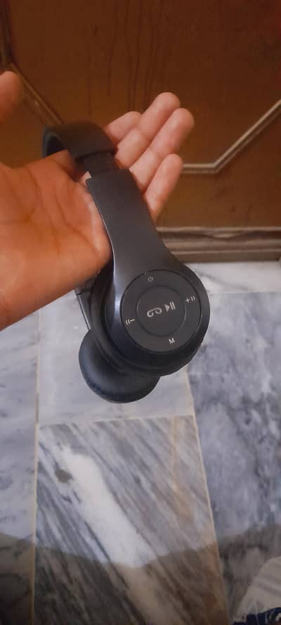 P47 headphone