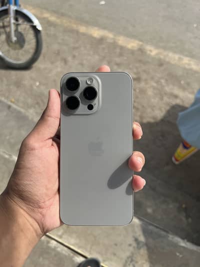 Apple iPhone 15 Pro Max