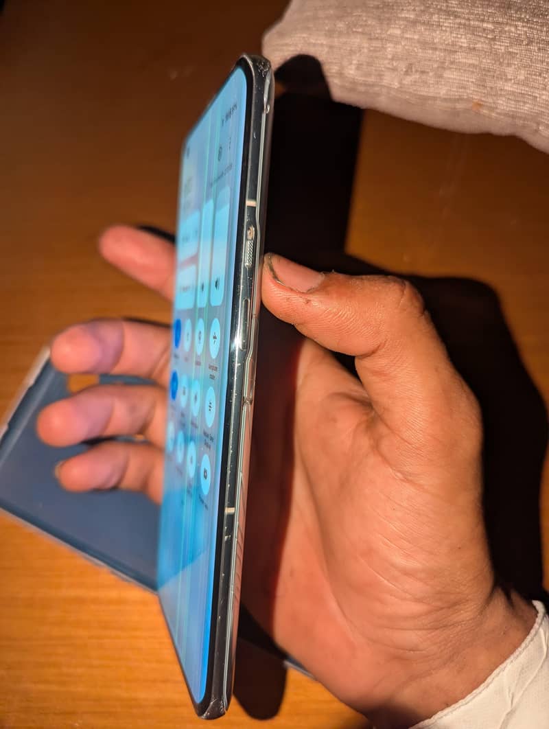 One Plus 9 Pro 5