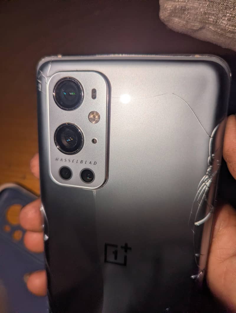One Plus 9 Pro 6