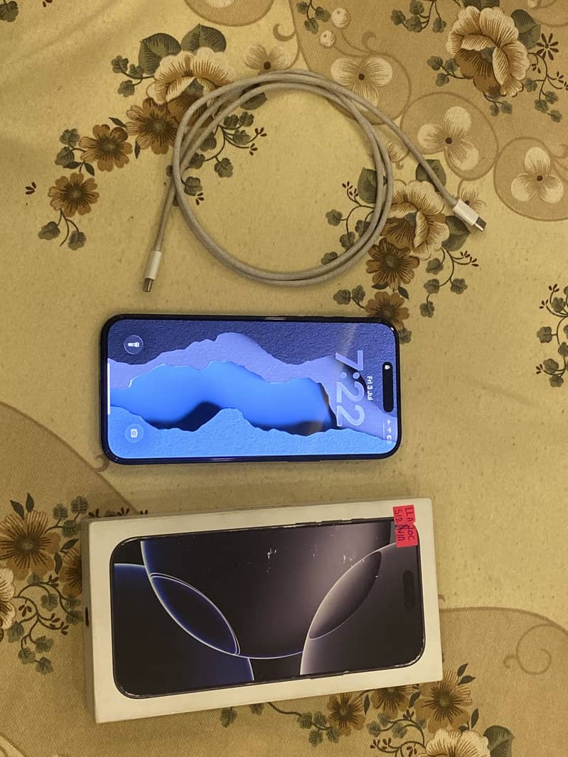 iPhone 16 Pro Max 2