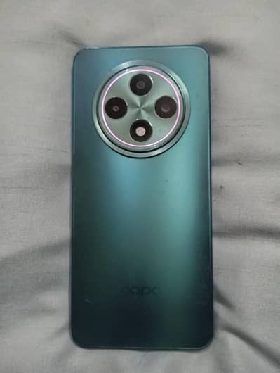 OPPO Reno12F