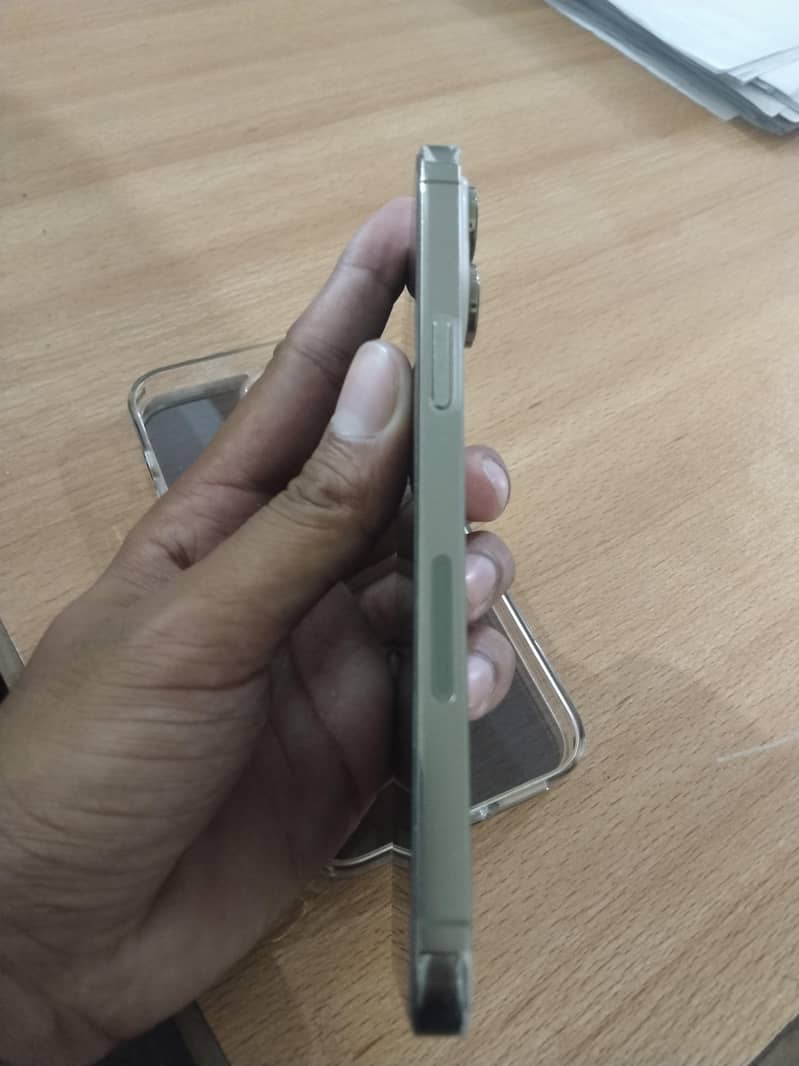 iphone 14pro max 5