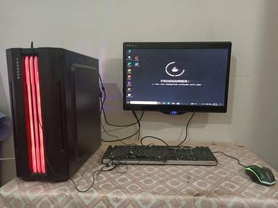 gaming pc . . . . . . . .