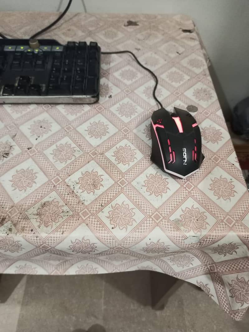 gaming pc . . . . . . . . 6