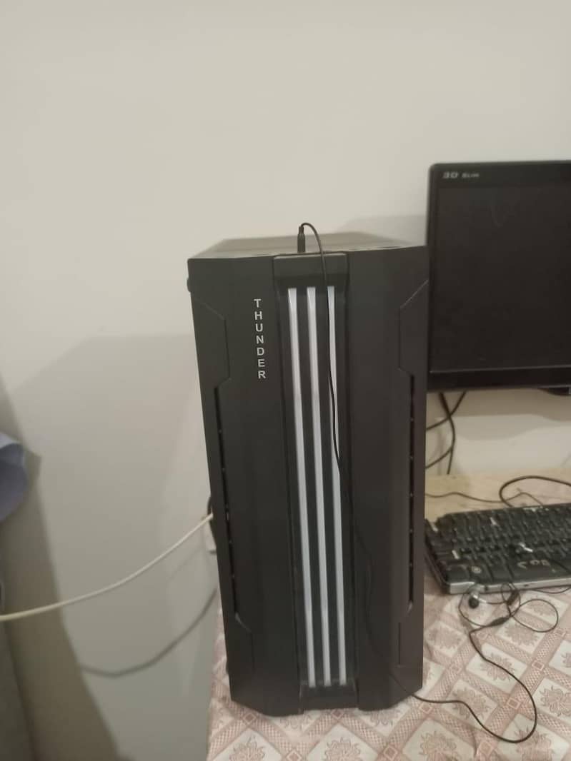 gaming pc . . . . . . . . 7