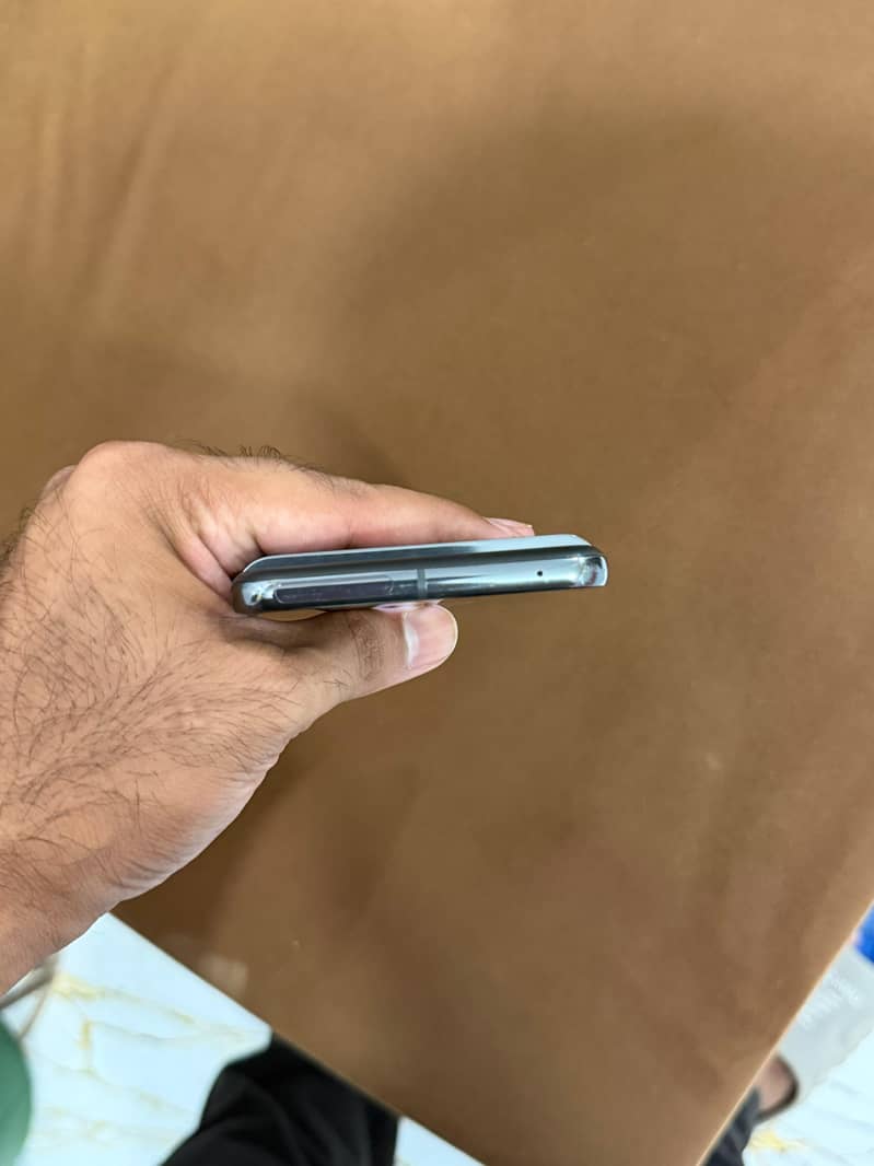 Google Pixel 8 Pro 4