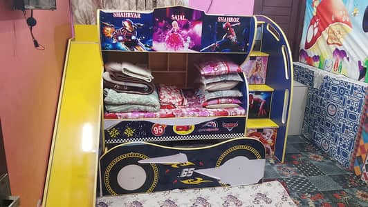 KIDS TRIPLE BED