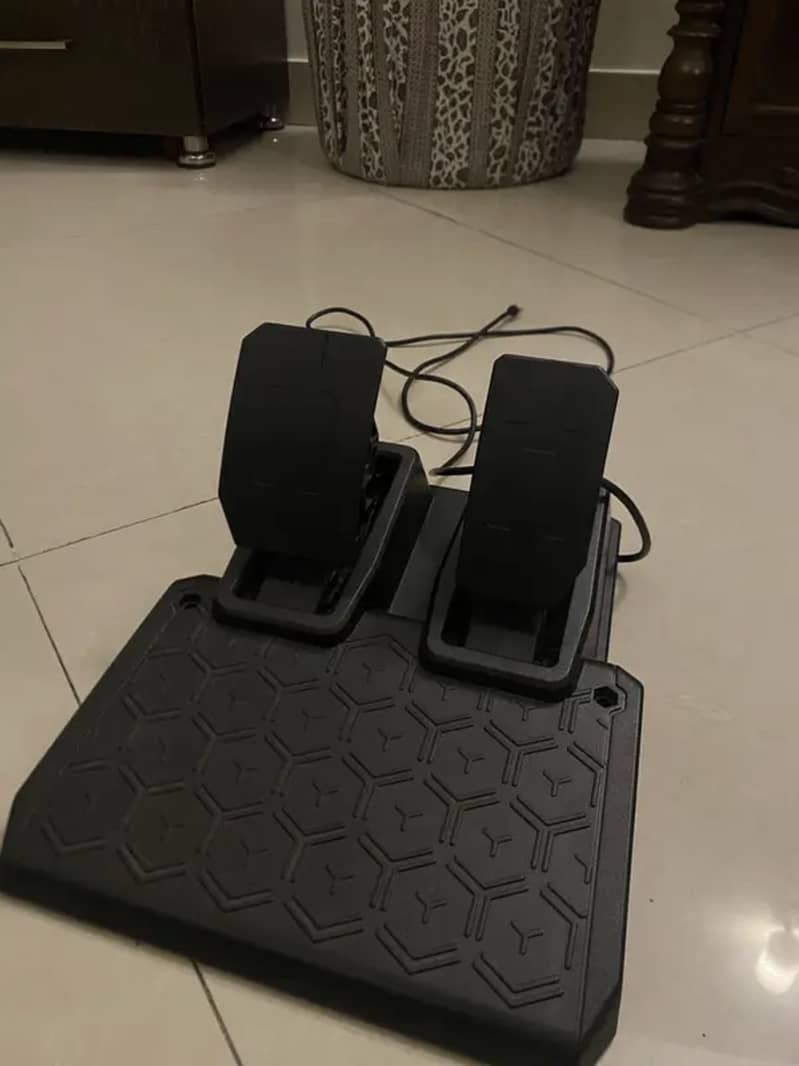 Thrustmaster T128 2