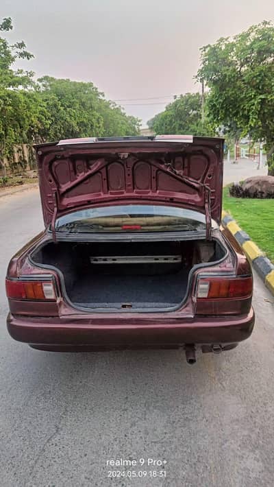 Nissan Sunny 1993