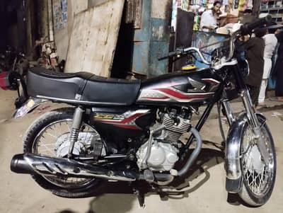 Honda CG 125cc urgent sale 03152059084
