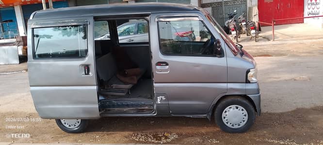 Mitsubishi Minicab Bravo 2013