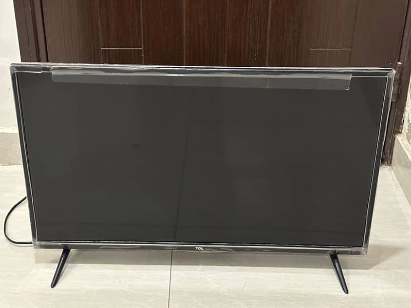 TCL 32D310 0
