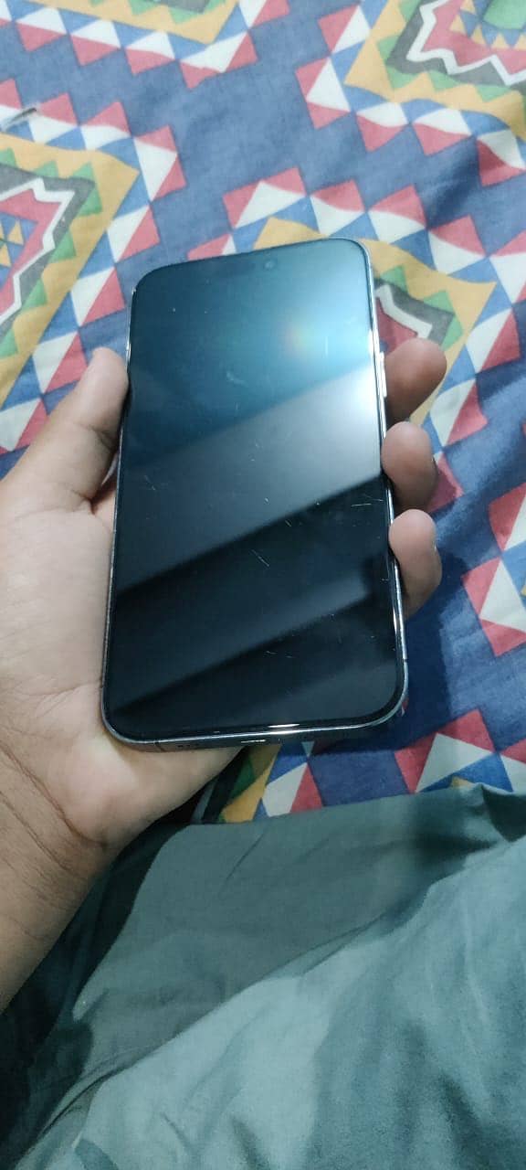 Apple iPhone 14 Pro Max 0