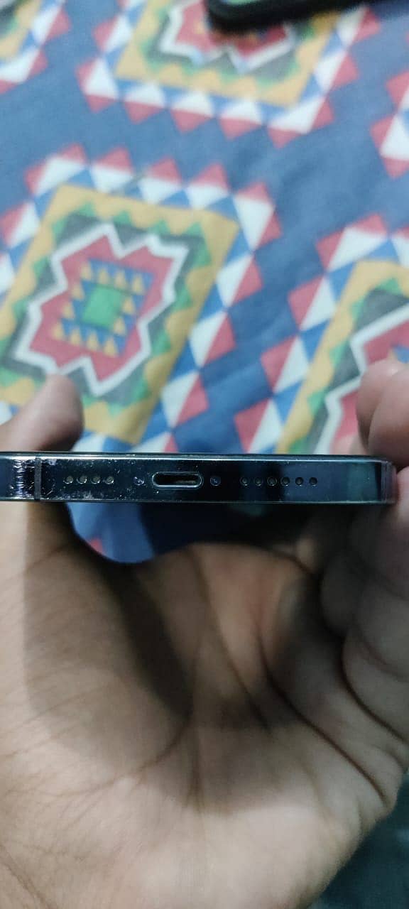 Apple iPhone 14 Pro Max 3