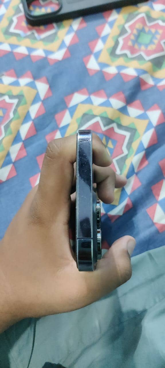 Apple iPhone 14 Pro Max 5