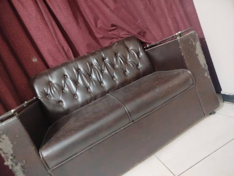 2 Seater Sofa 5