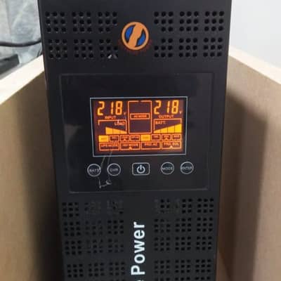 Solo Deutsche Power 24 volt pure Sine Wave UPS