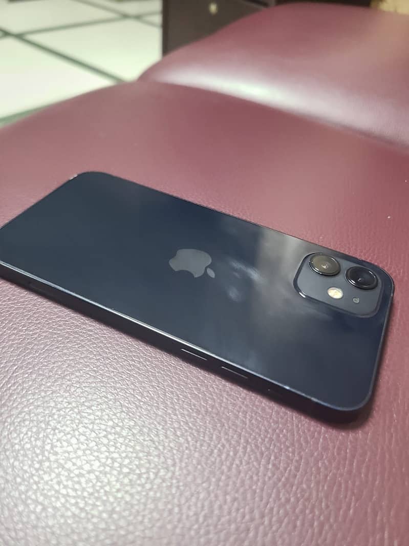 Apple iPhone 12 0