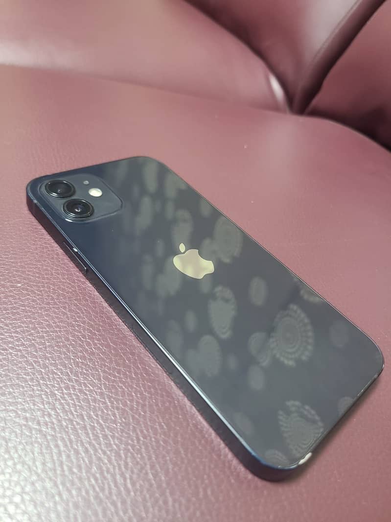 Apple iPhone 12 3