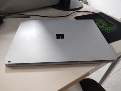 Microsoft Surface Book 2 15" GTX 1060 Excellent For Gaming and AI