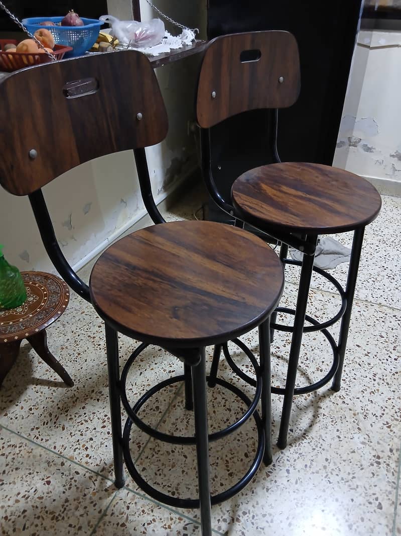 Bar stool 0