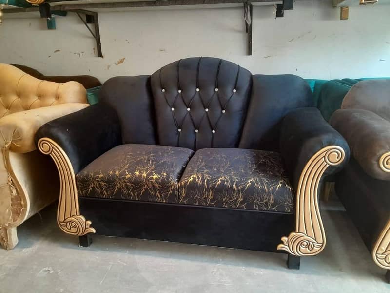bed set + dressing +2 say table 4