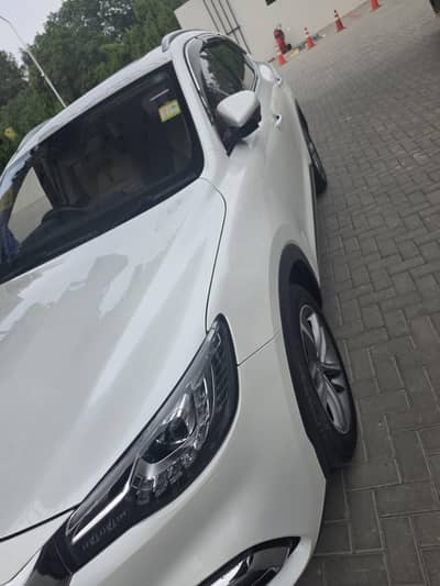 MG HS 2022