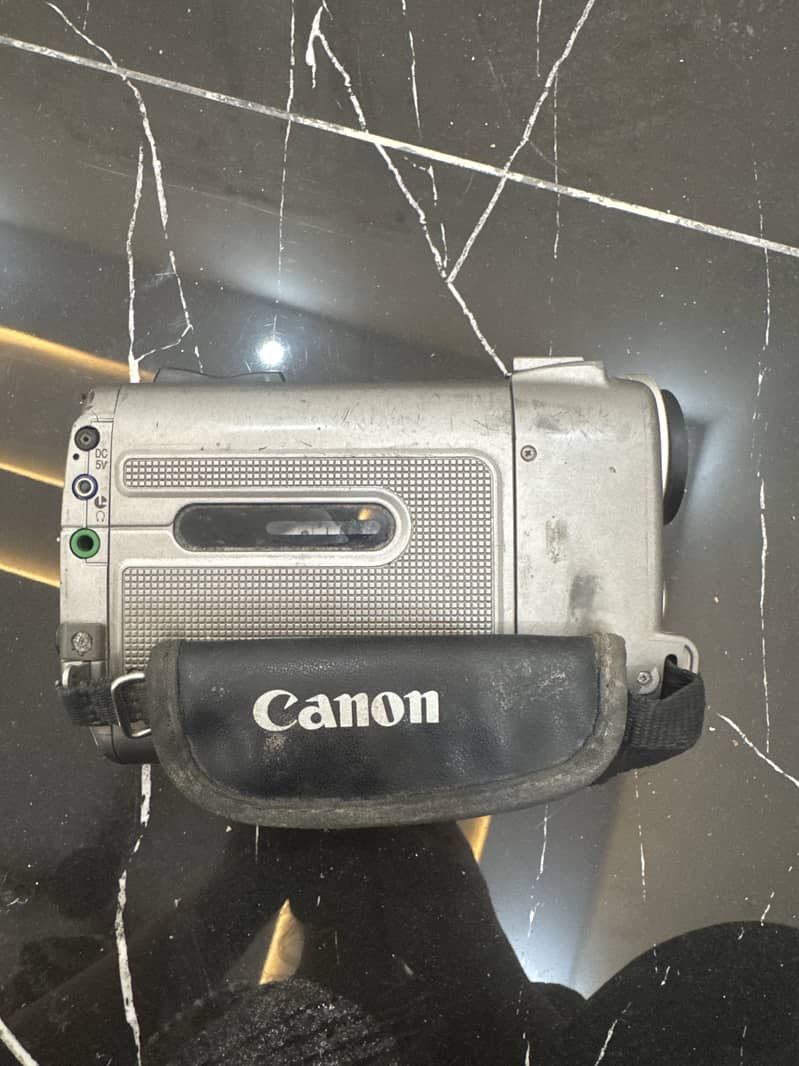Canon camera 0