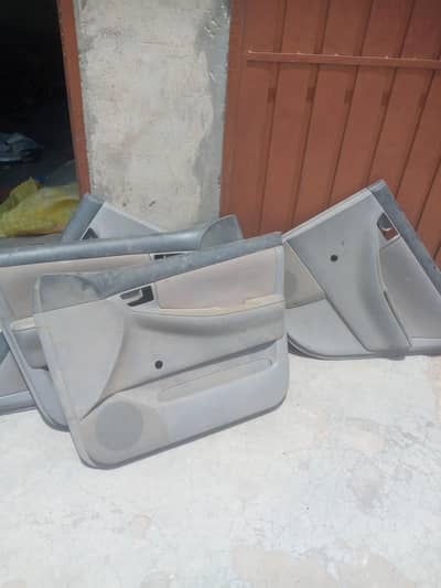 Toyota Corolla 2005 Model Altas, Door Poshish