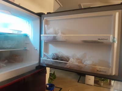 in warranty, jumbo size Dawlance fridge