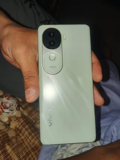 Vivo V40e