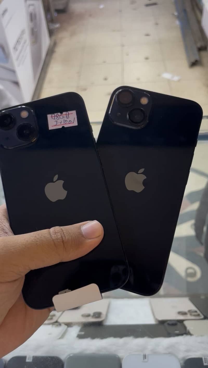 Apple iPhone 13 1