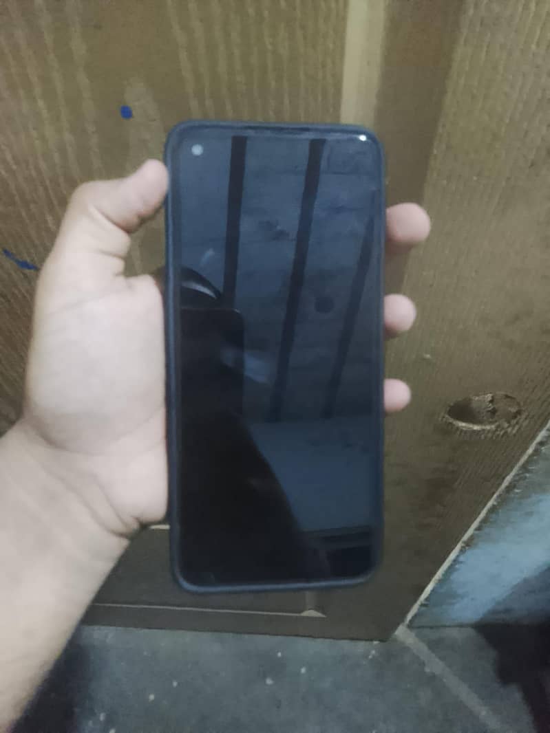 OPPO A76 1