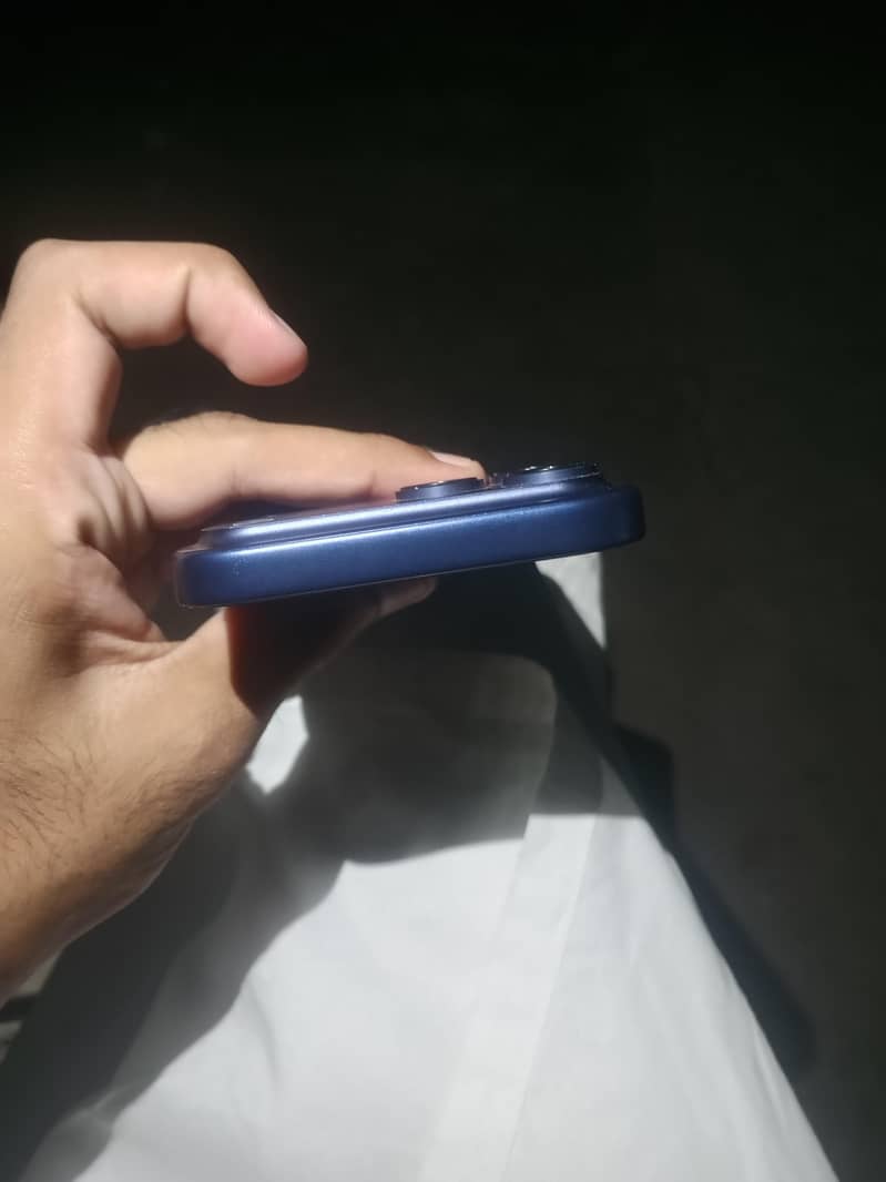 17 Pro Max 4