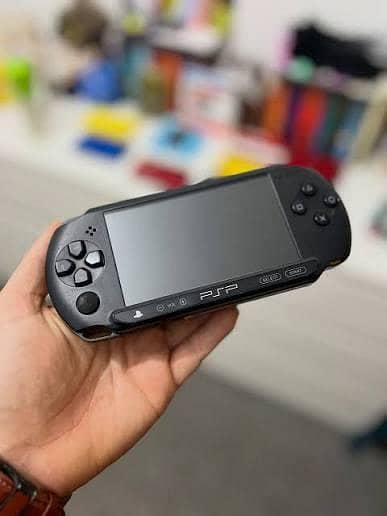 Sony PsP E1004 ya 1000 model