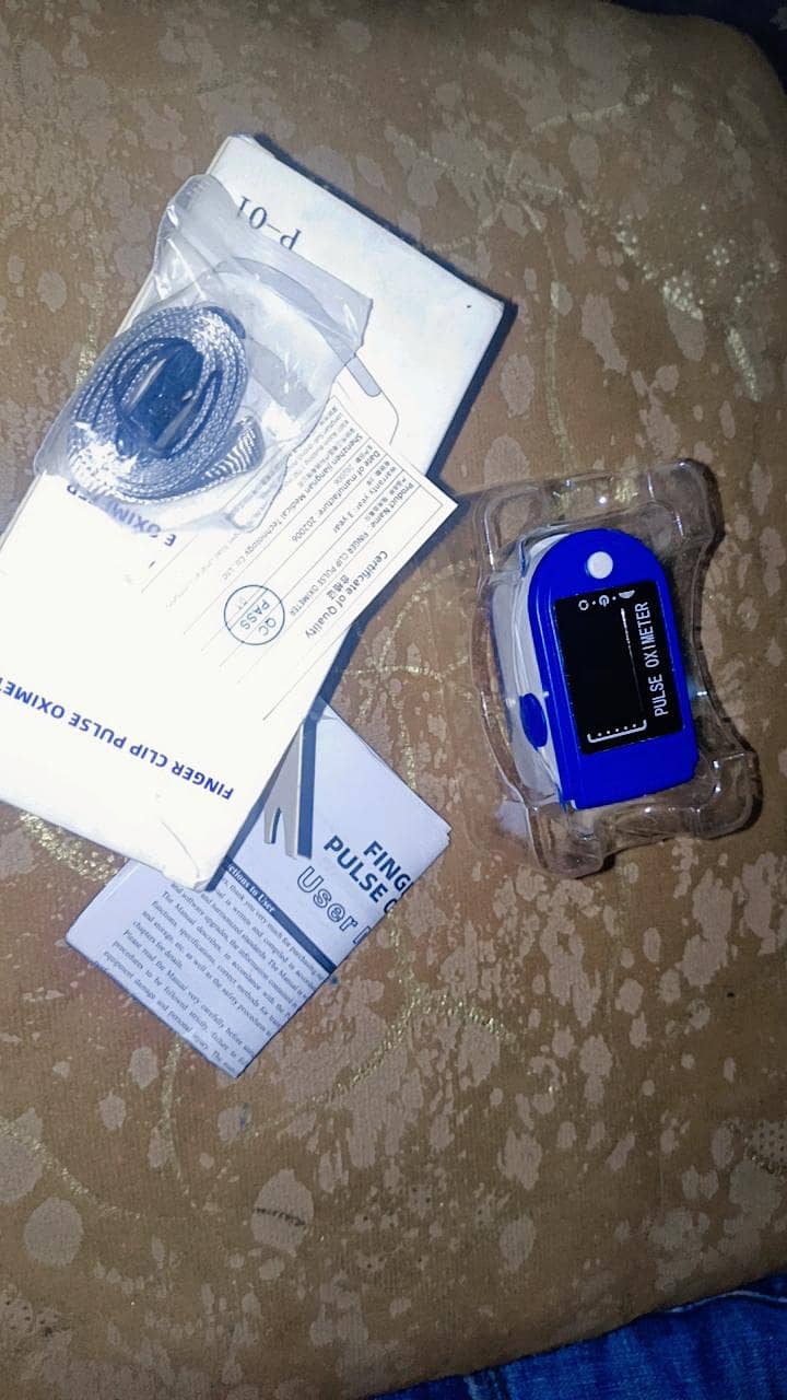 PULSE OXIMETER 1