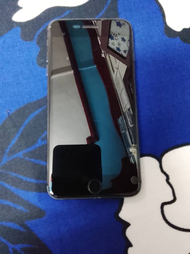 Apple iPhone 8 Plus 5