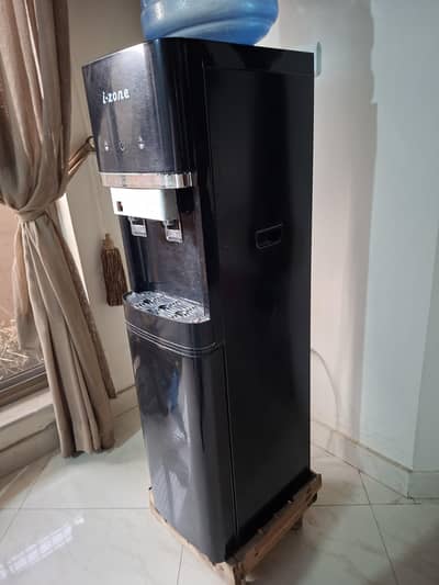 i-Zone Water Dispenser