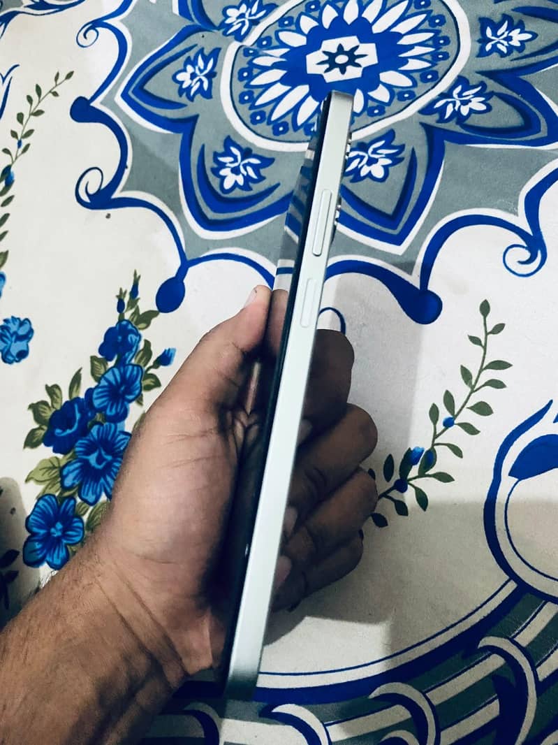 Realme Note 60 3