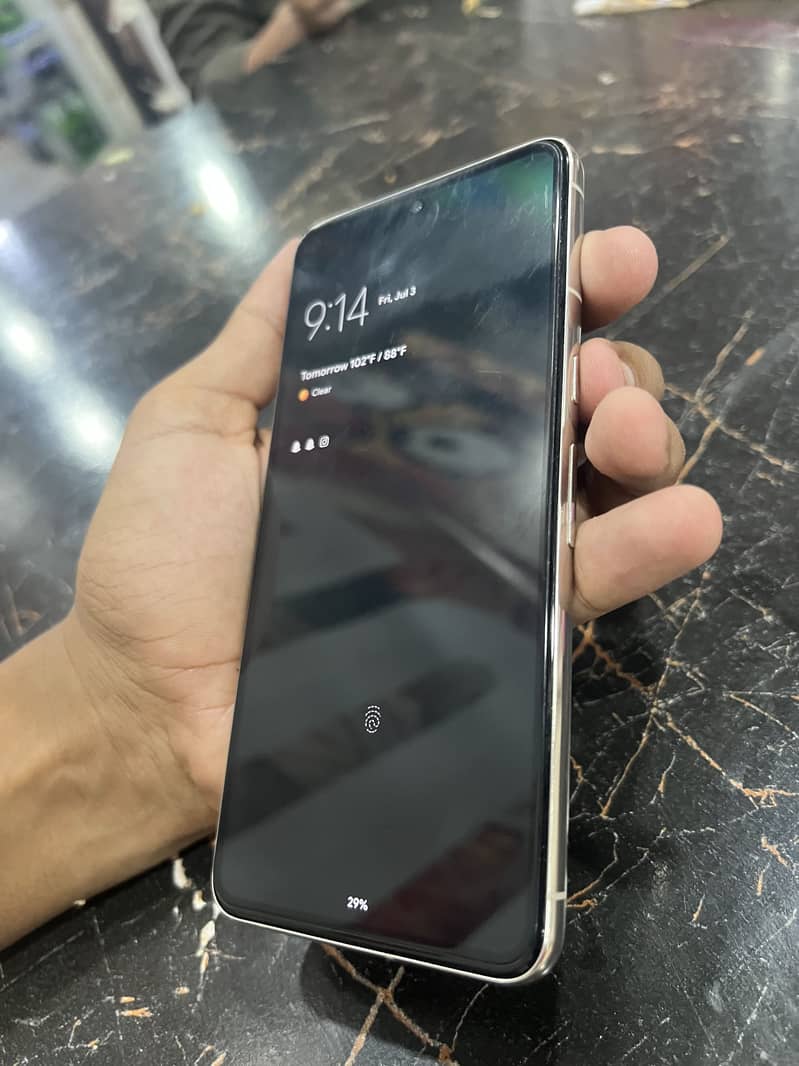 Google Pixel 8 Pro 1
