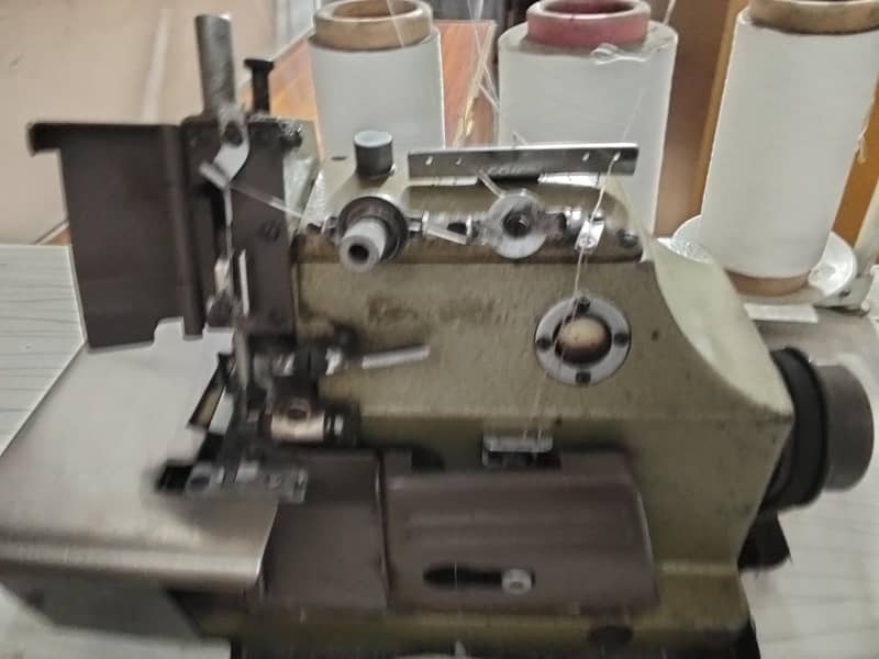 Juki Overlocker 2