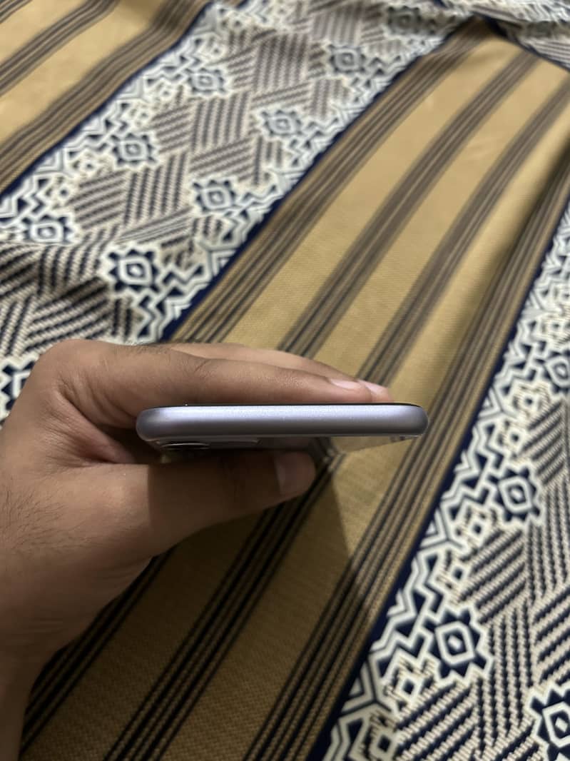 Apple iPhone 11 1