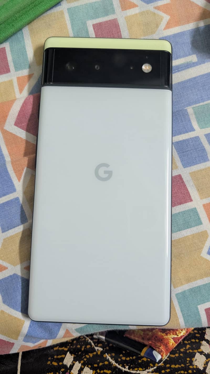 Google Pixel 6 4
