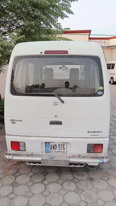 Suzuki Every 2013