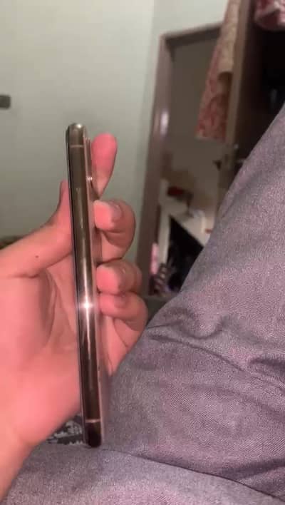 All original 81 battery health original panel 100 percent working