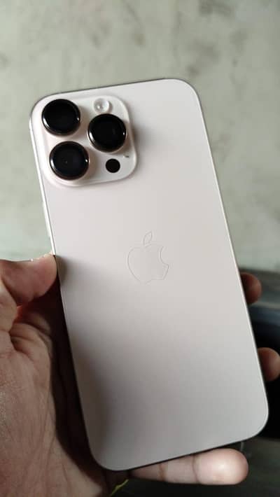 Apple iPhone 16 Pro Max